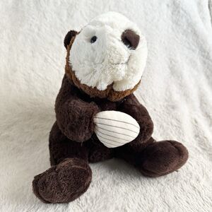 Wishpets Oska Brown Sea Otter Holding Seashell Clam 9” Sitting Plush Stuffed Toy